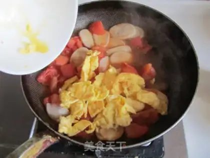 Make Tomatoes, mushrooms, eggs step 8