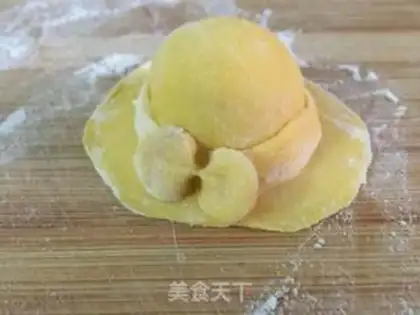 Make Straw hat pumpkin buns step 0