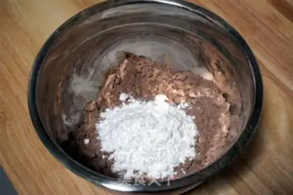 Make Chocolate crackers step 1