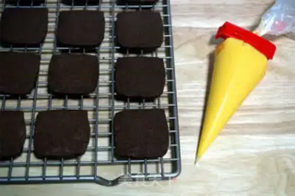 Make Chocolate crackers step 7