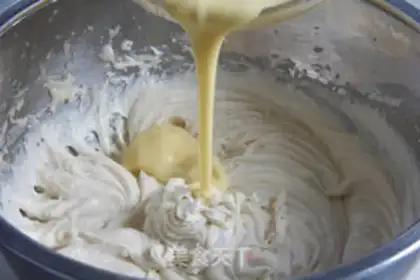 Make Yellow cake step 4