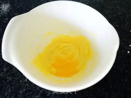Make Frozen crackers step 1