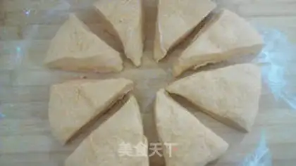 Make Pumpkin rose bread step 11