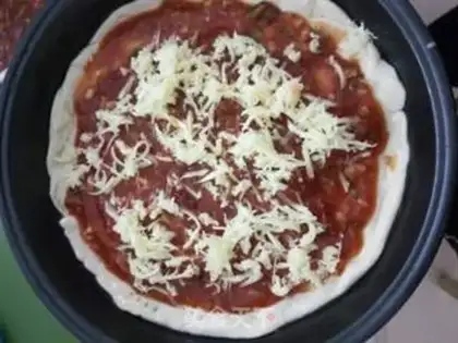 Make Ham and shrimp pizza step 15