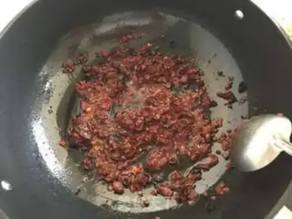 Make Shrimp balls and meat chips step 4