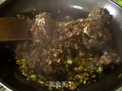 Make Spicy mushroom beef sauce step 9