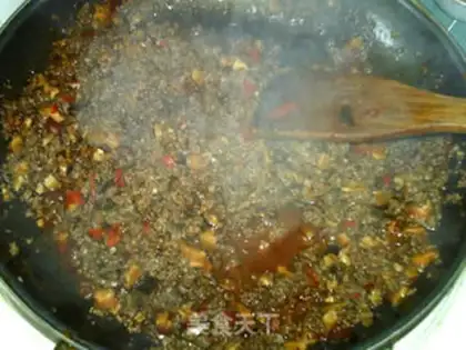 Make Spicy mushroom beef sauce step 14