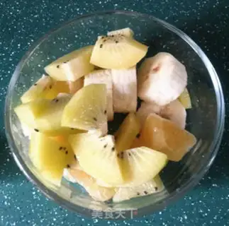 Make Yogurt fruit salad step 3