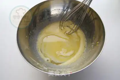 Make Flamingo cream roll step 3