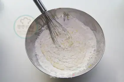 Make Flamingo cream roll step 4