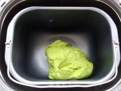 Make Emerald Cat noodles step 5