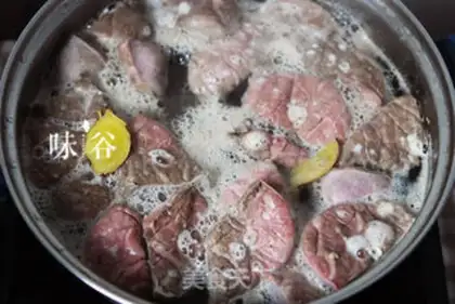 Make Blue olive pig lung soup step 2