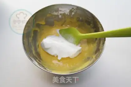Make Flamingo cream roll step 7