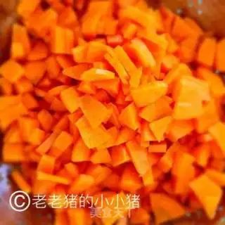 Make Carrot noodles step 1