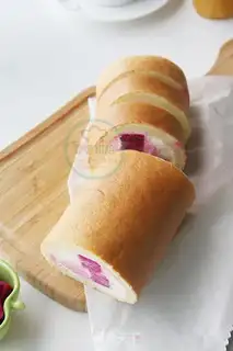 Make Flamingo cream roll step 15