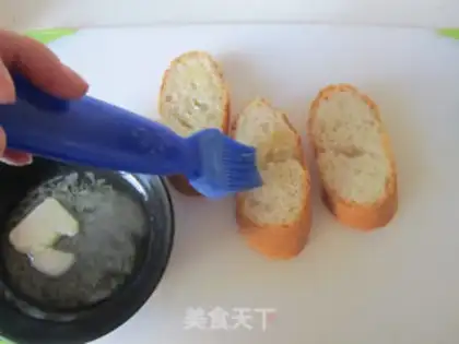 Make Eggs, butter, curry salad step 0
