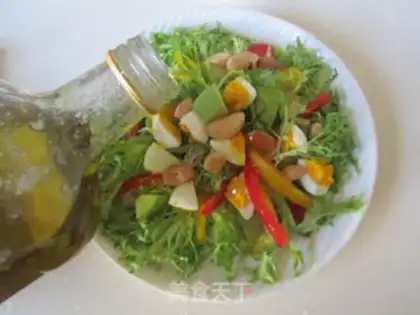 Make Eggs, butter, curry salad step 5