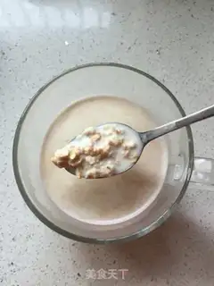 Make Milk oatmeal step 2