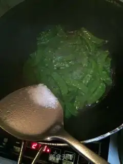 Make Fried Dutch beans step 3