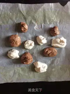 Make Bear palms step 3