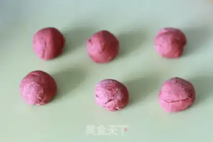 Make Rose rolls step 1
