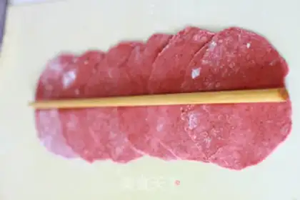 Make Rose rolls step 3