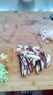 Make Fry buns of mushroom shrimp step 2