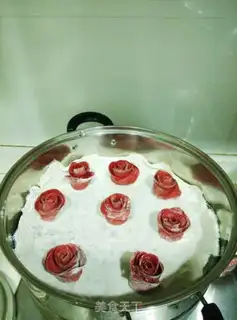 Make Rose rolls step 7