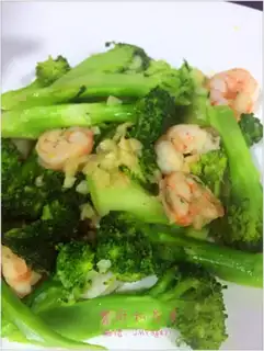 Make Garlic shrimp broccoli step 7