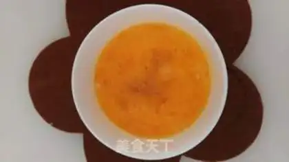 Make Onions, fried eggs step 0