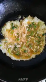 Make Onions, fried eggs step 3