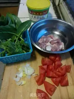 Make Chicken-legged, fried meat step 1