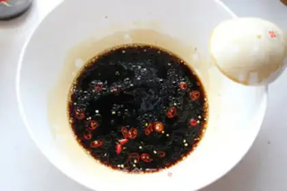 Make Old vinegar peanuts step 6