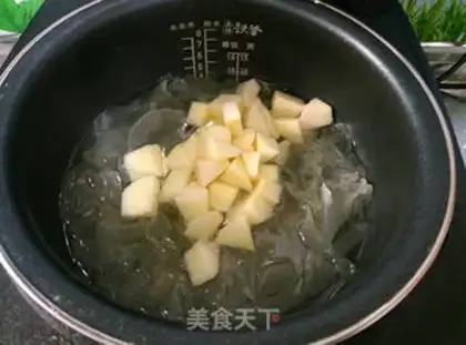 Make Apple silver ear soup step 3