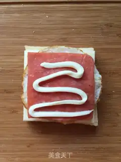 Make Ham egg sandwich step 4