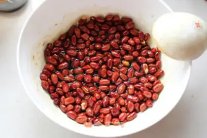 Make Old vinegar peanuts step 7