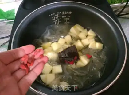 Make Apple silver ear soup step 4