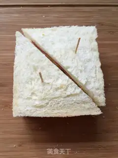 Make Ham egg sandwich step 5