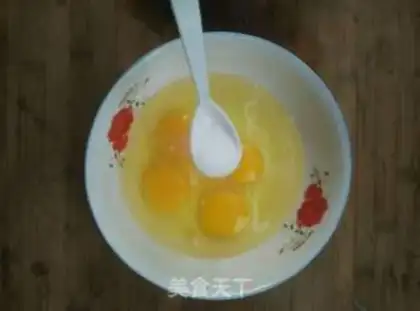 Make Fried tomato eggs step 2