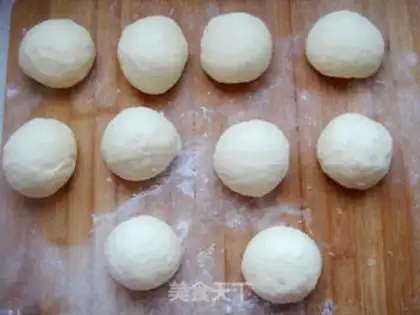Make Doudou rolls step 12