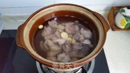Make Cracker chicken soup step 3