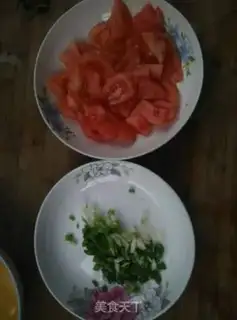 Make Fried tomato eggs step 4