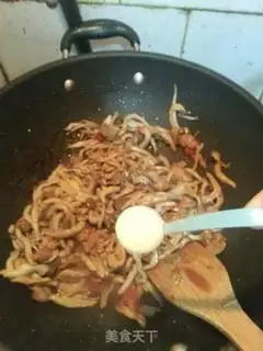 Make Chicken-legged, fried meat step 11