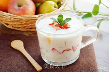Make Yogurt fruit cup step 3