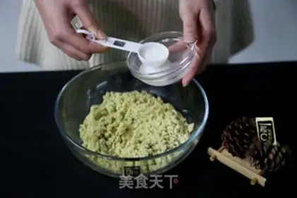 Make Tea and white chocolate balls step 4