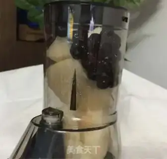 Make Blueberry apple juice step 4