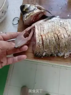 Make Peacock open-screen fish step 2