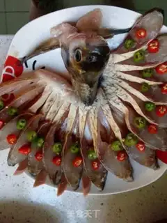 Make Peacock open-screen fish step 7