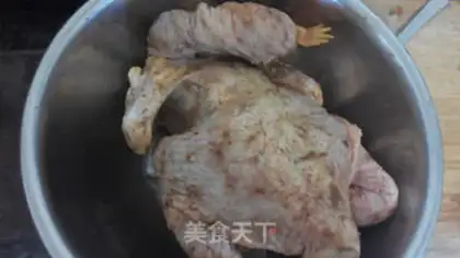Make Red tea chicken step 2