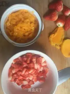 Make Strawberry mango culinary layer step 9